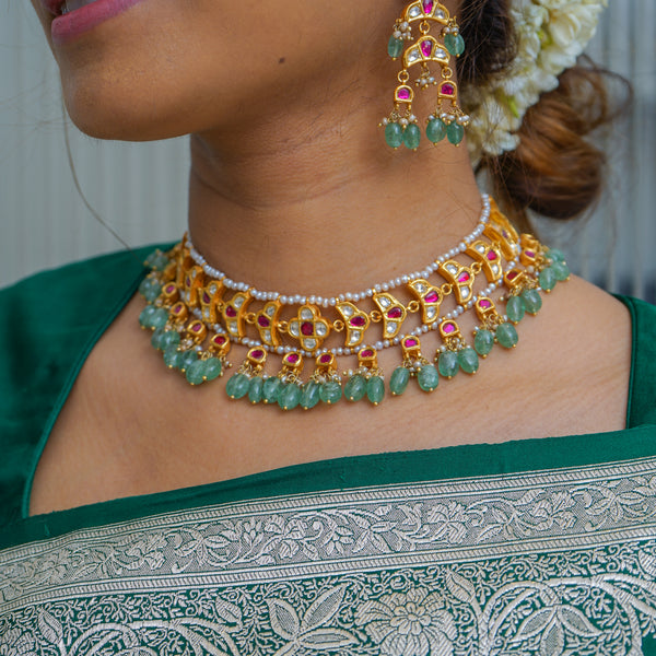 Kundhan Necklace with Earrings