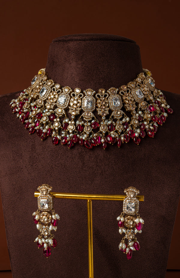 Anika Victorian Choker With Earrings