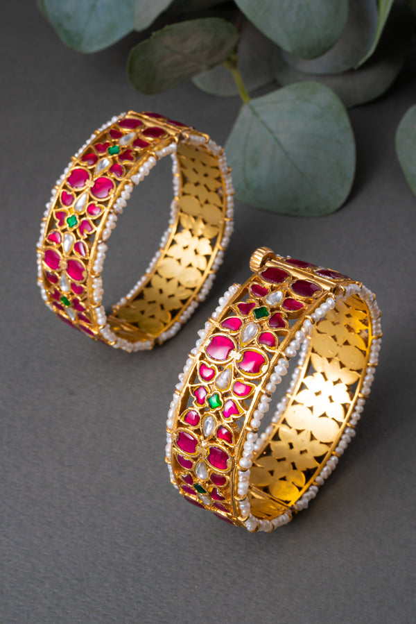 Swarnalata Kundan Bangles