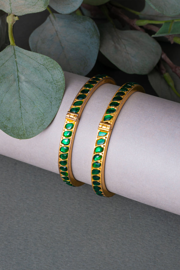 Maitreya Kundan Bangles