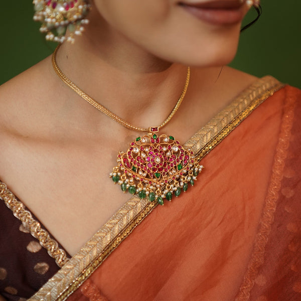 Nemali Kundan pendant