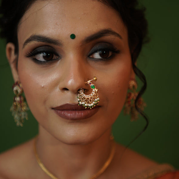 Emerald Grace Kundan Nose Pin.