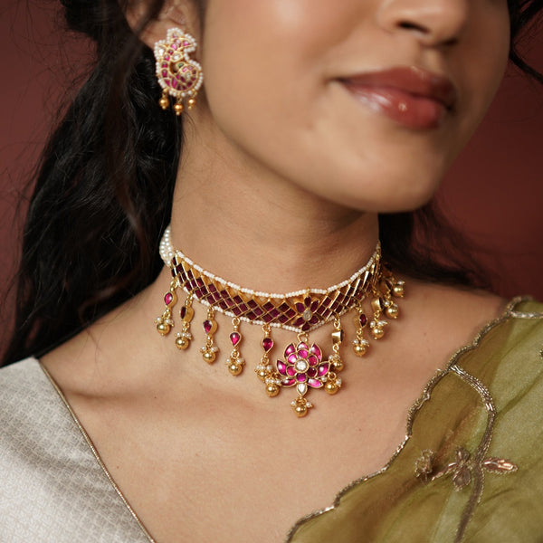 Manga Mala choker