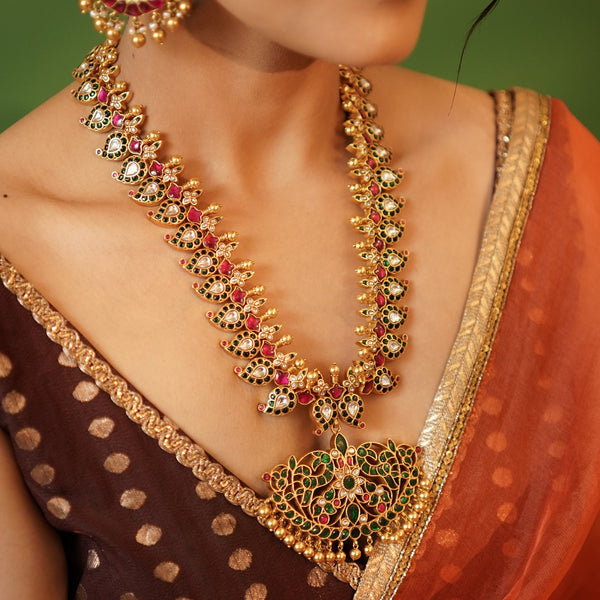 Emerald mango necklace