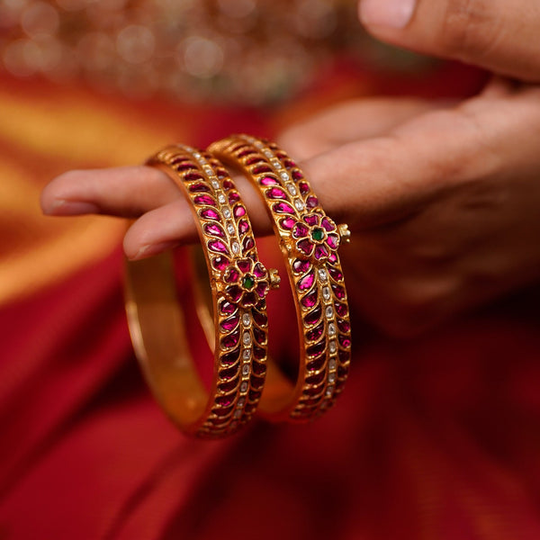 Aaravi Ruby Kundan Floral Bangles