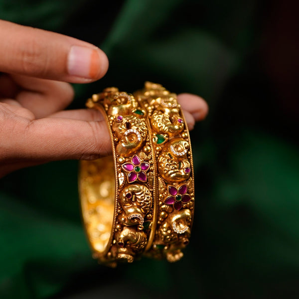 Devaki Heritage Temple Bangles