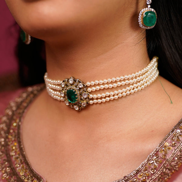 Kiara Victorian choker