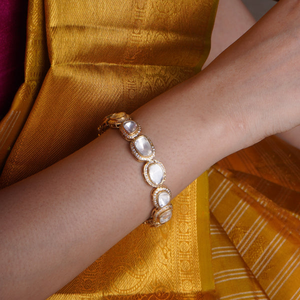 Ishira Moissanite Classic Bangle