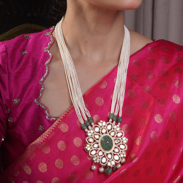 Royal Emerald Halo Mossoniate Pendant Set.