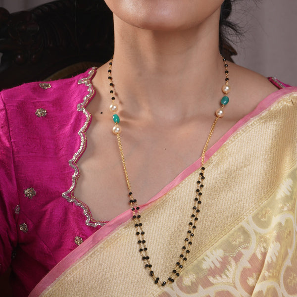 Dhara Pearl & Emerald Mangal Sutra.