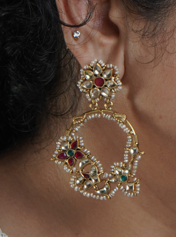 Rajsi Rasa Kundan Earrings