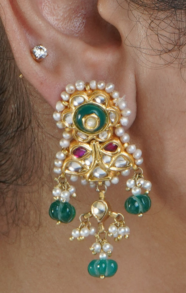 Meera Manthan Kundan Earrings