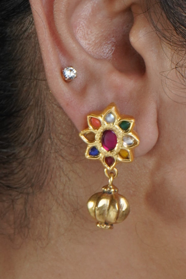 Kanika Kamal Kundan Earrings