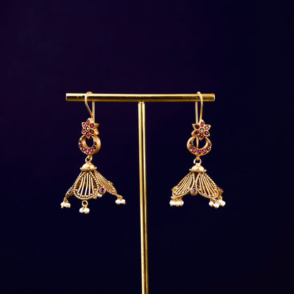 Jhalak Jhanvi Kundan Earrings